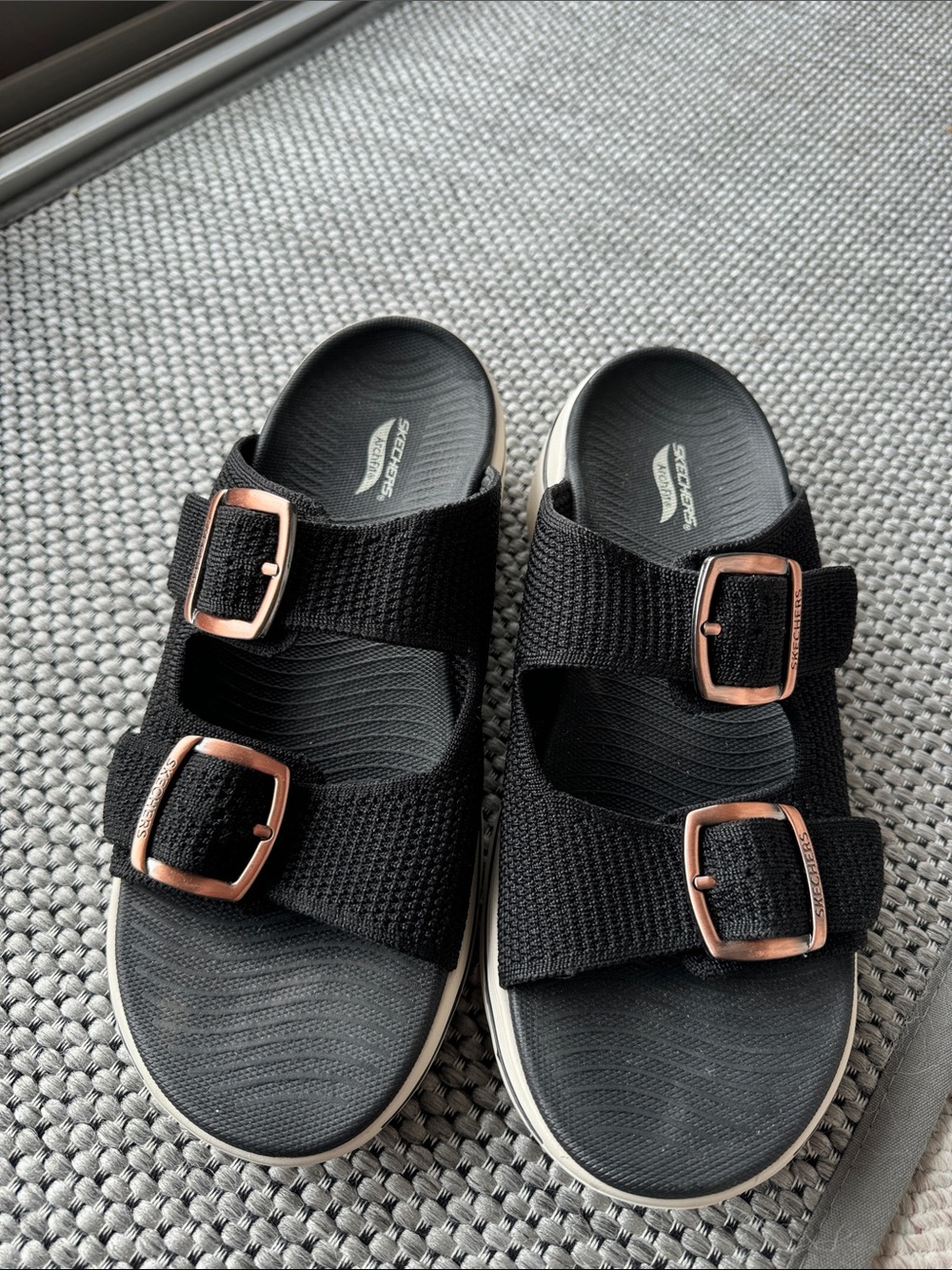 Skechers Sandals - Picture 2 of 5